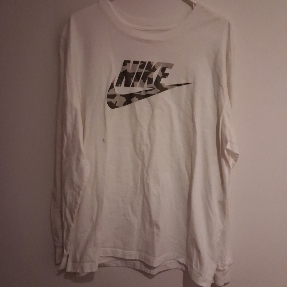 Men's Nike Camo Pack L/S White T-Shirt